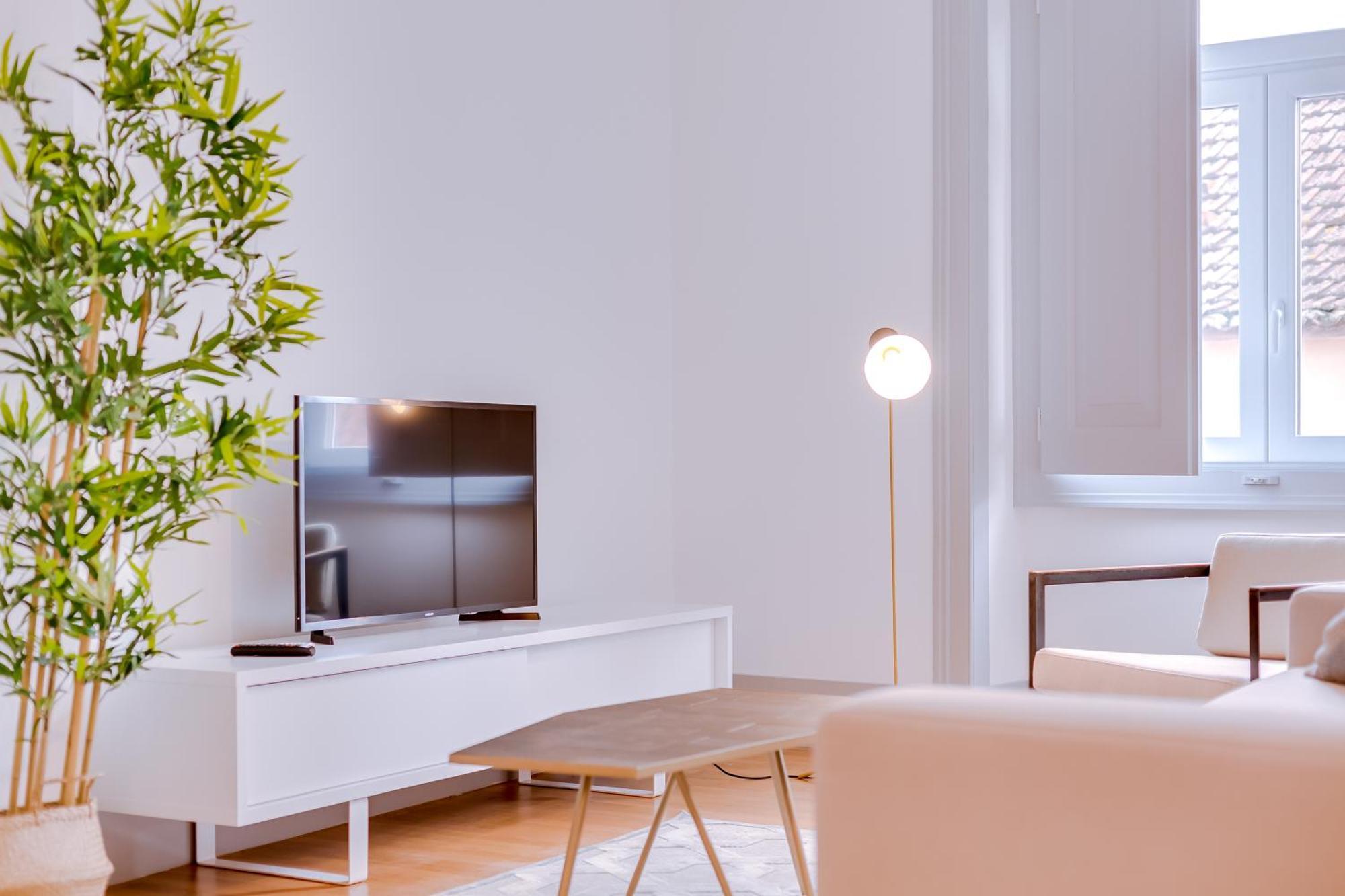 Poiais By Inside Out Apartment