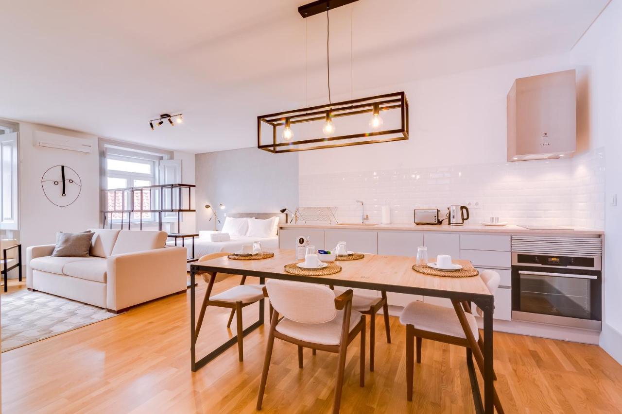 Apartment Poiais By Inside Out