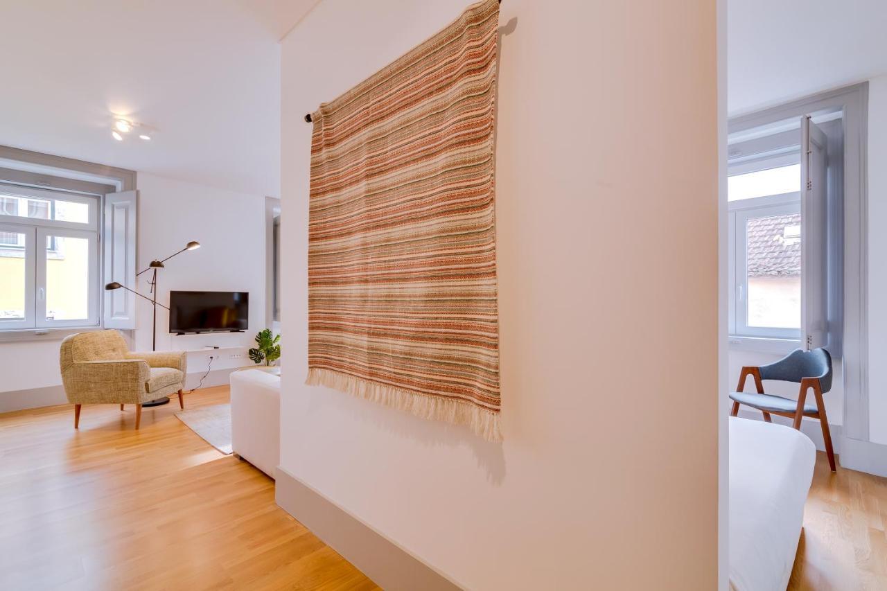 Poiais By Inside Out Apartment