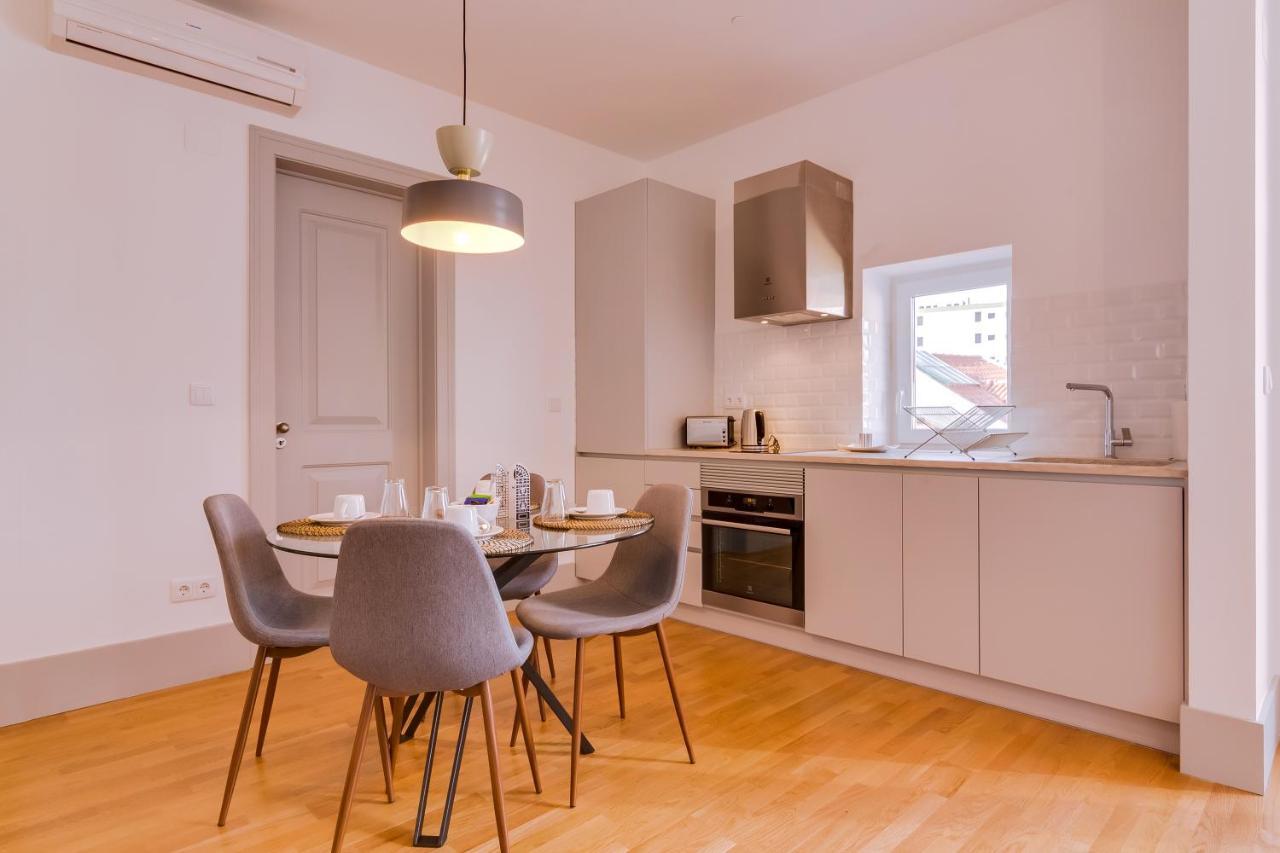 Apartment Poiais By Inside Out